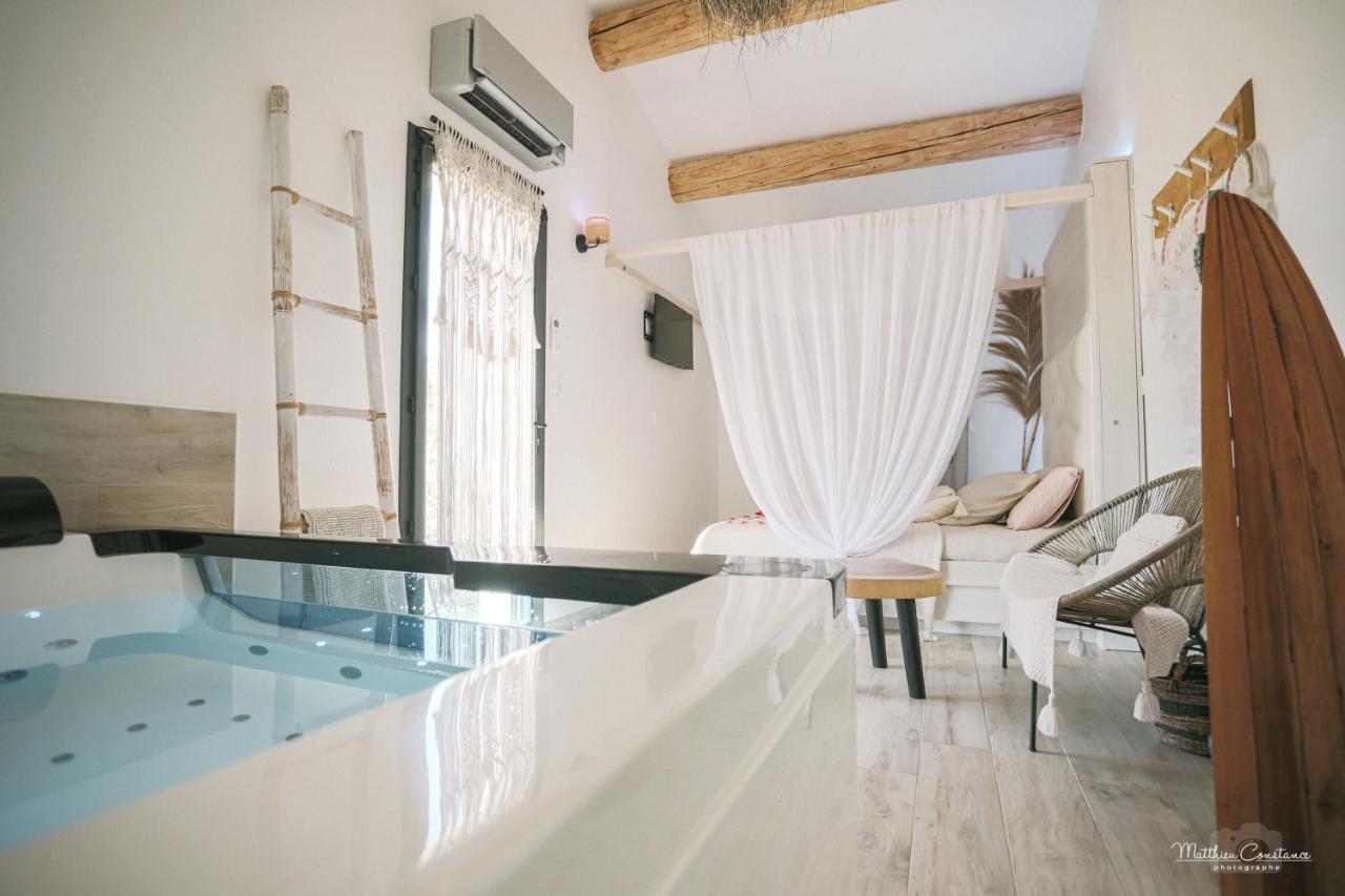 Villa Cocoon - Love Room Cocooning & 50 Nuances Cuges-les-Pins Exterior foto